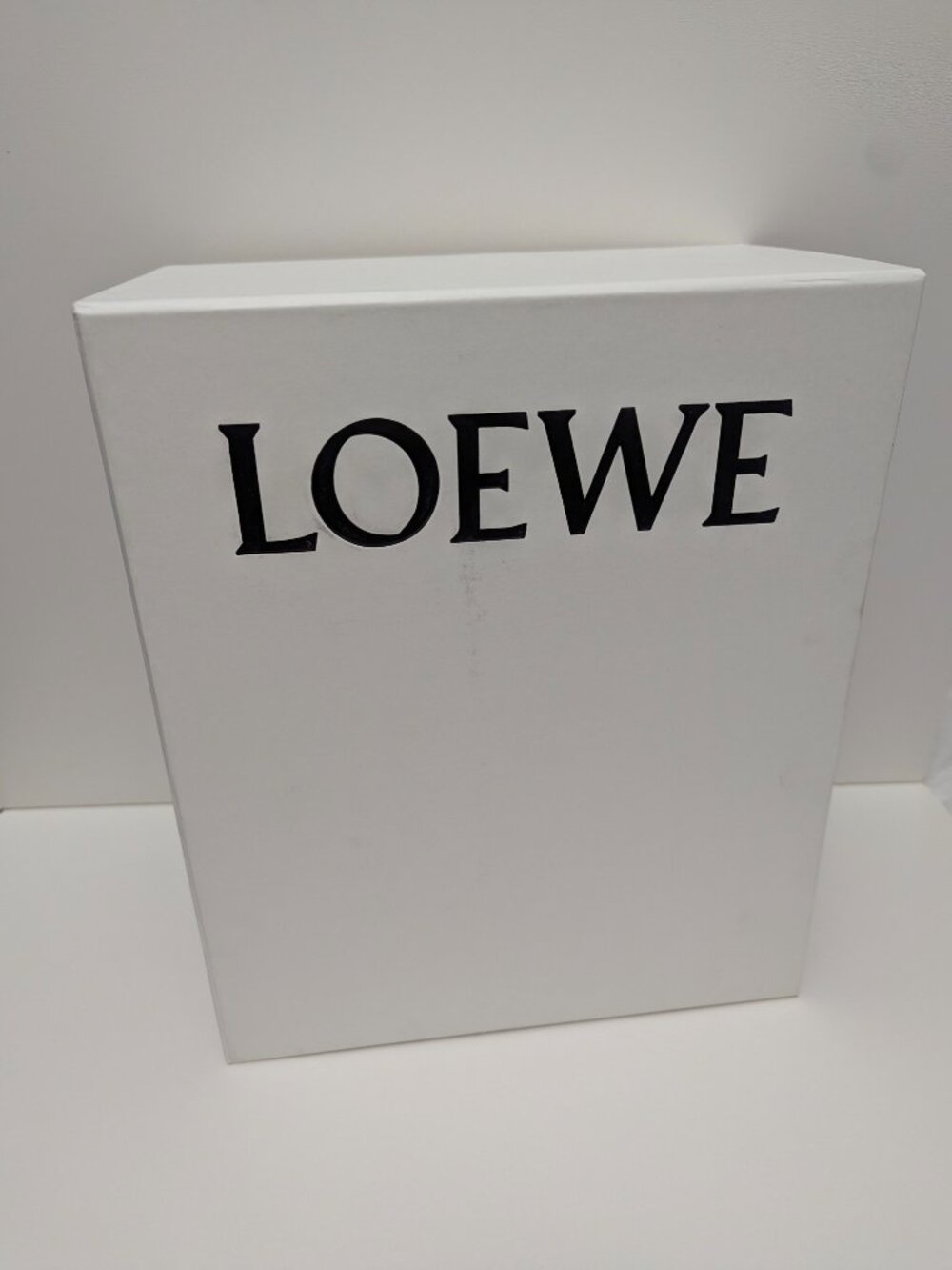 Loewe Box 11.5 x 9.5 x 5.5